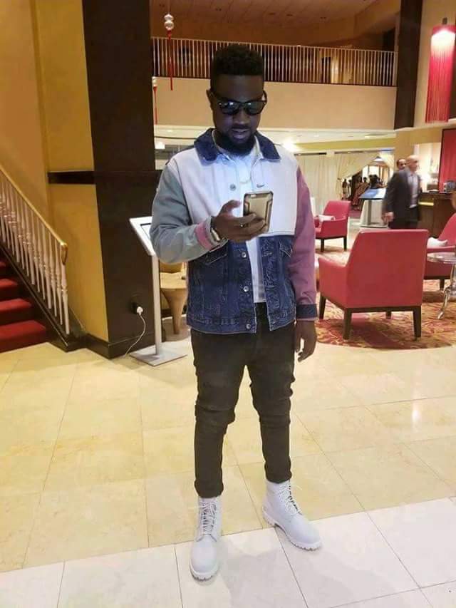 Watch “Sarkodie – Biibi Ba (official video)” 