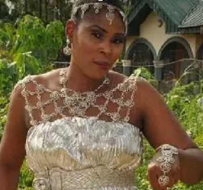 A woman dies from snake bite ,hours after wedding&nbsp;.