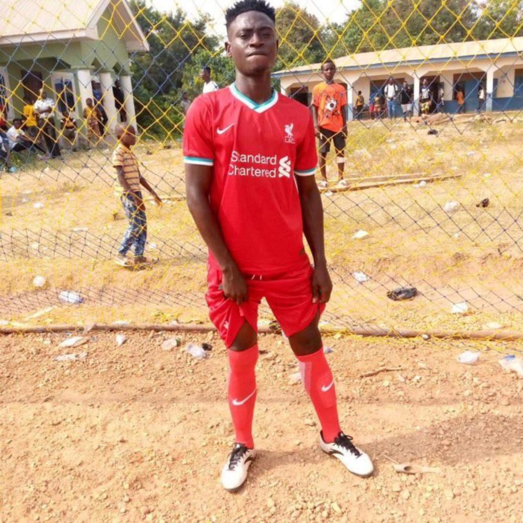 A mad man Nearly Kills a 28 years old boy at Denkyira&nbsp;kyekyewere